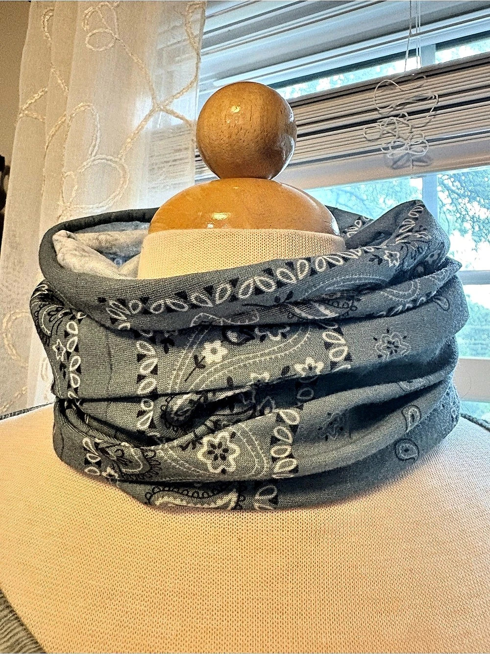 Teal Blue Bandana Patterned Extra Wide Headband (EUC)